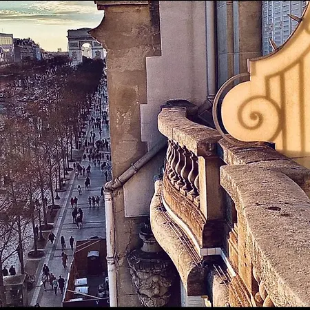Balcony Champs Elysées Apartamento París
